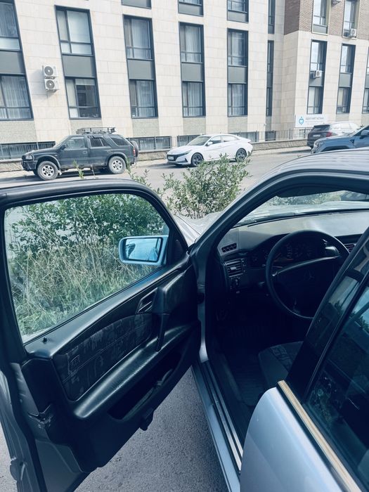Мерседес лупарик w210