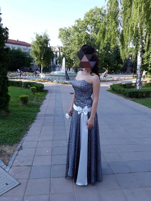 Абитуриентска/Официална рокля