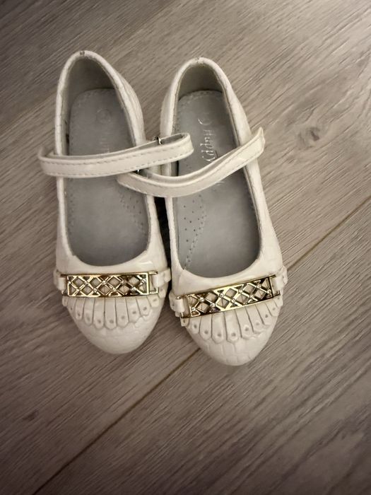 Pantofi fetita noi