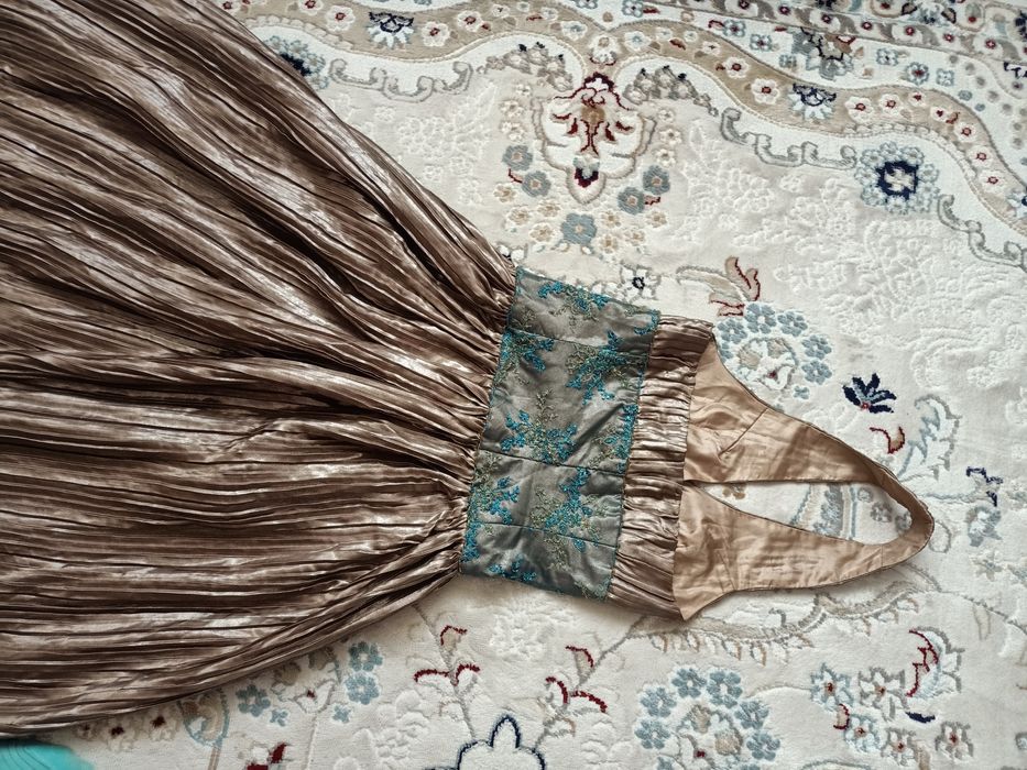 Вечернее платье продам