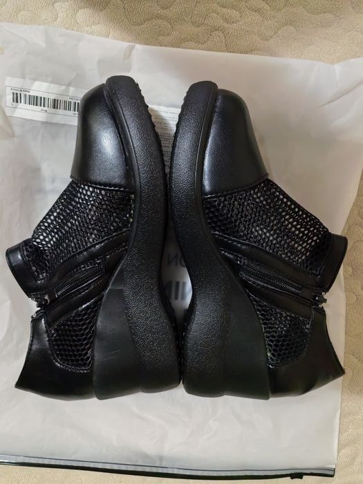Продам женские туфли сеточка