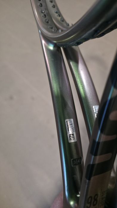 Vand doua rachete Wilson Blade 98 v8 305 g