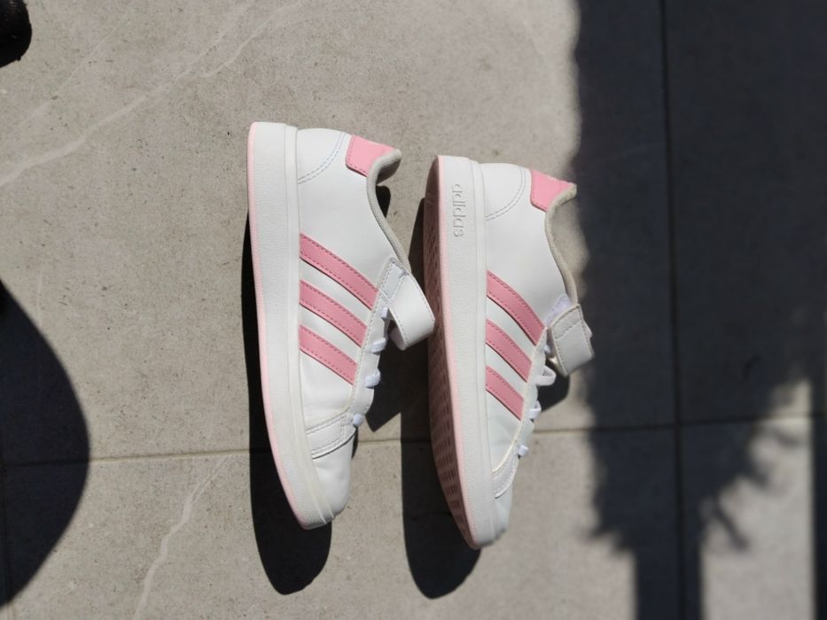 Детски маратонки Adidas за момиче