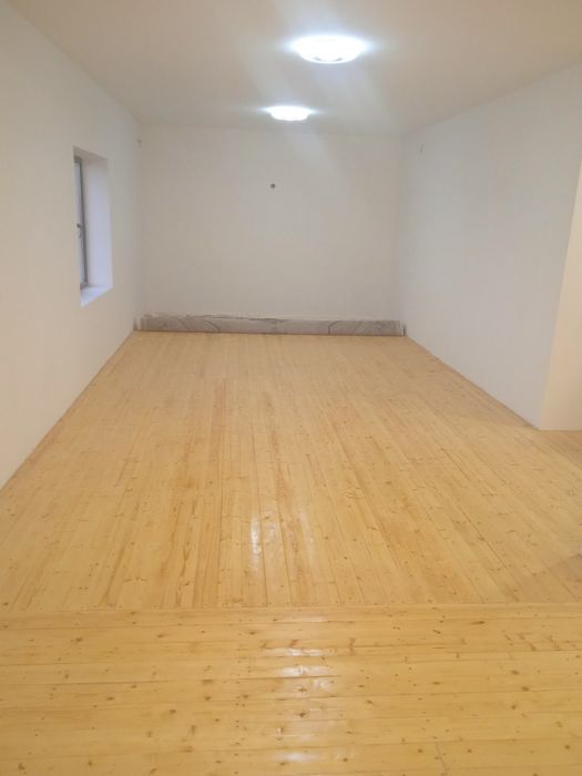 Uy sotiladi Jizzax zafaroboda