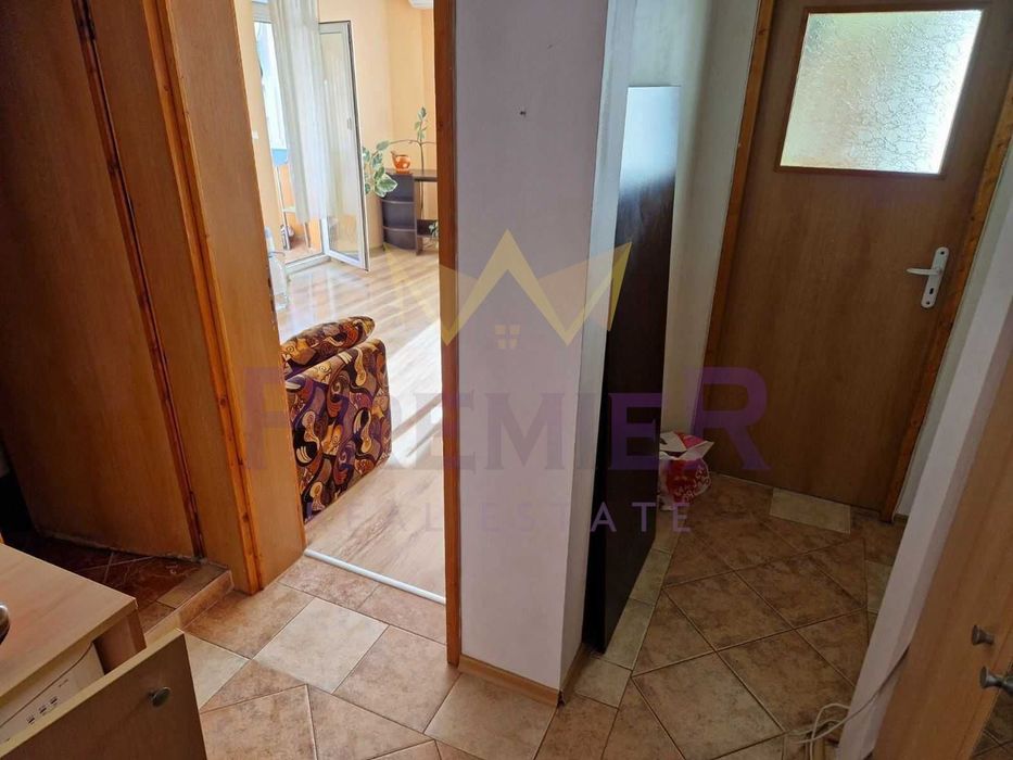 Дава се под наем Двустаен апартамент в Варна, Възраждане 1 - 65 кв.м за 392.7 € - Снимка #4