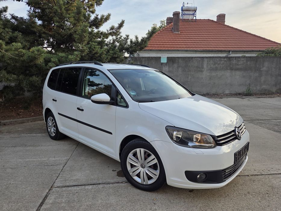 VOLKSWAGEN Touran 2015 — imagine 2
