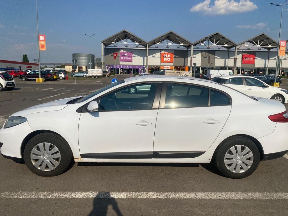 Vând Renault Fluence 2010