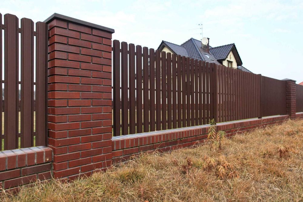 Construim garduri din panouri stil jaluzele, sipca metalica, tabla BCA