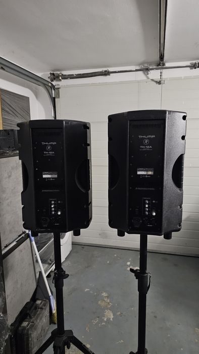 Boxe Mackie biserica