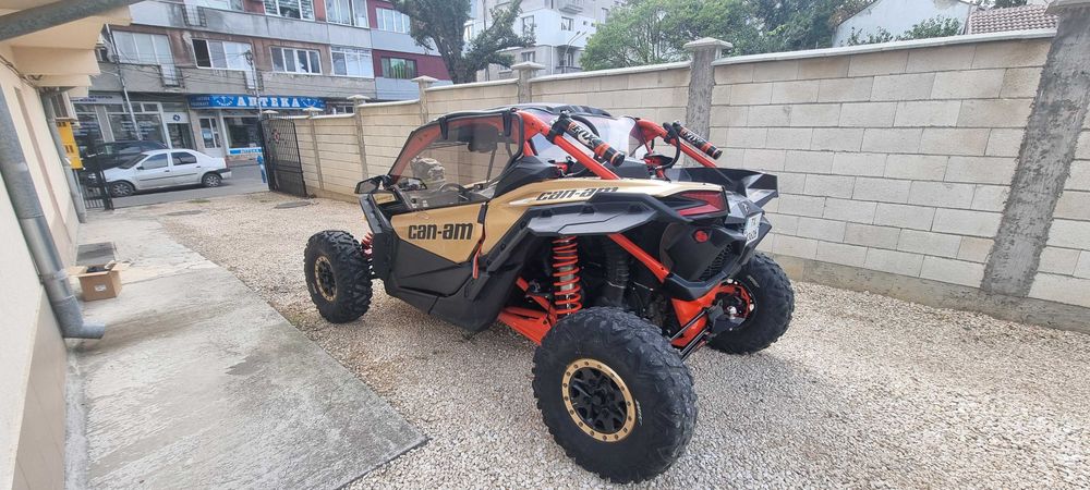 Can-am maverick X3