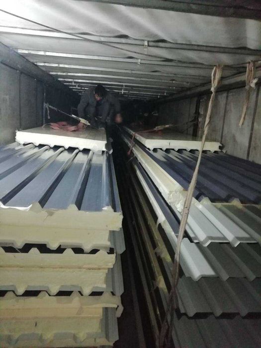 Energiya tejovchi PPU va penoplast sendvich panellar