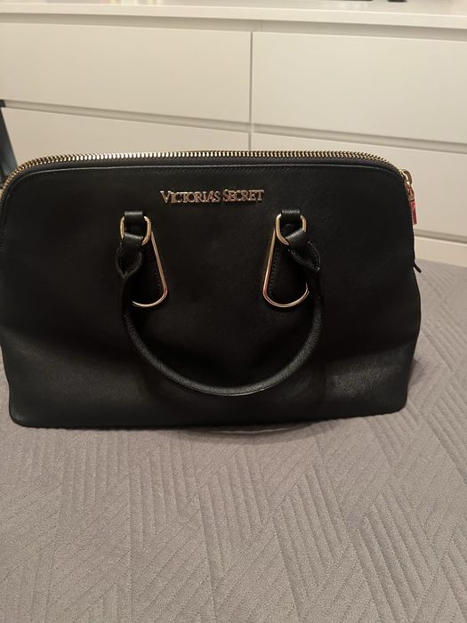 Дамска чанта от Victoria’s Sicret