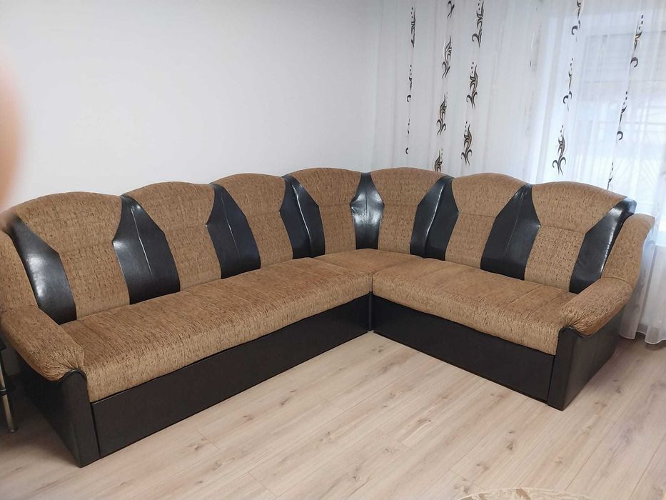 Vand Coltar ca si nou