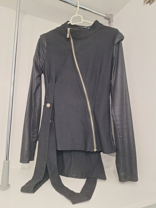 Рокли и различно  сако