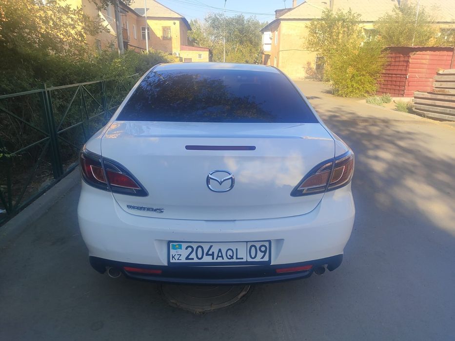 Мазда 6 ,2011 продам