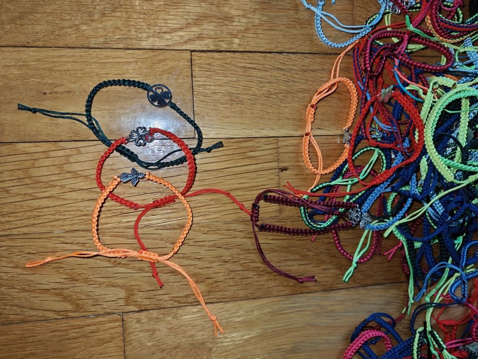 Гривни ръчна изработка