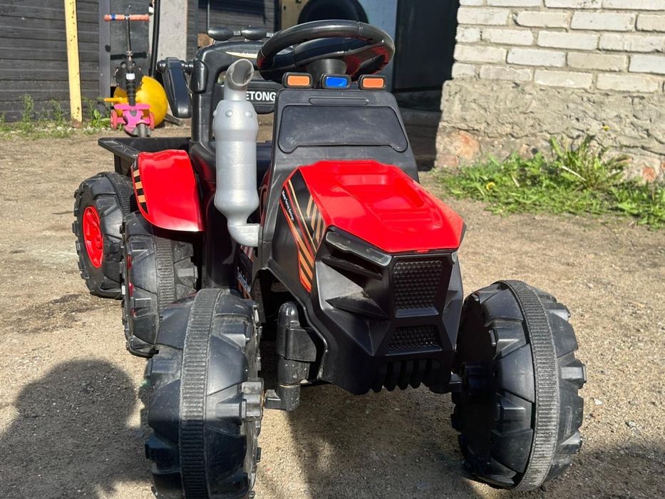 Продам детский  тарактор