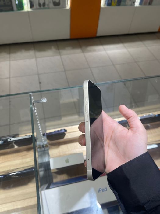 iPhone 13, гарантия 3 месяца