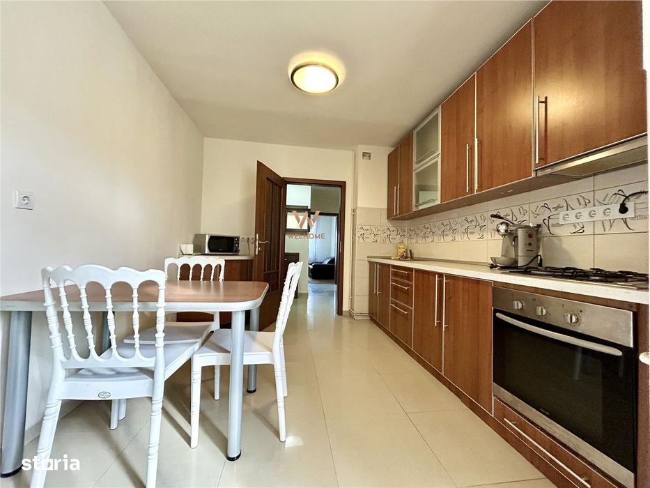 Apartament cu 3 camere decomandate, 2 bai, Zona centrala