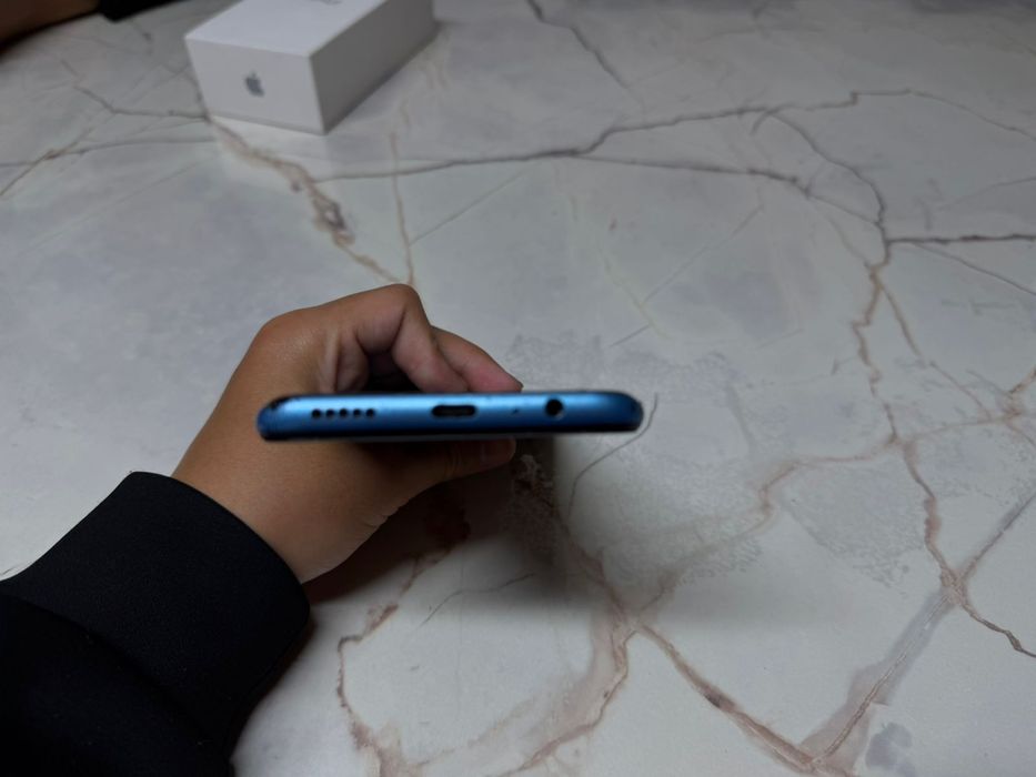 Продам телефон Honor x7a