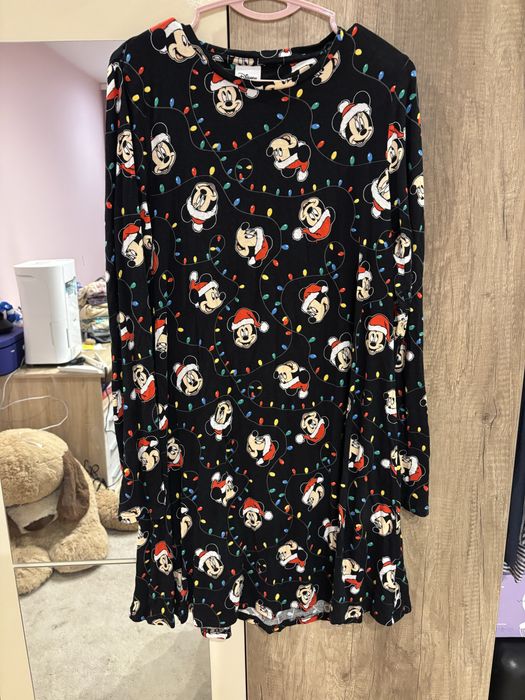 Коледна рокля на Disney