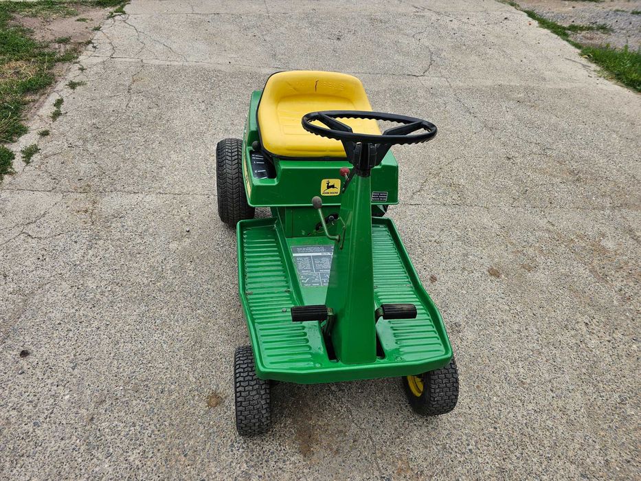 Тракторна Косачка JOHN DEERE.