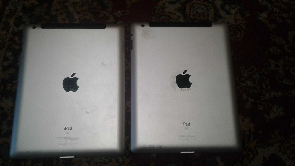 Продам 2 Айпада Нерабочие