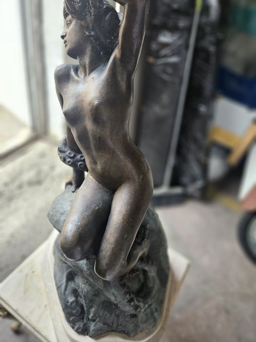 Statueta bronz Pathos realizata de A.Dorsi