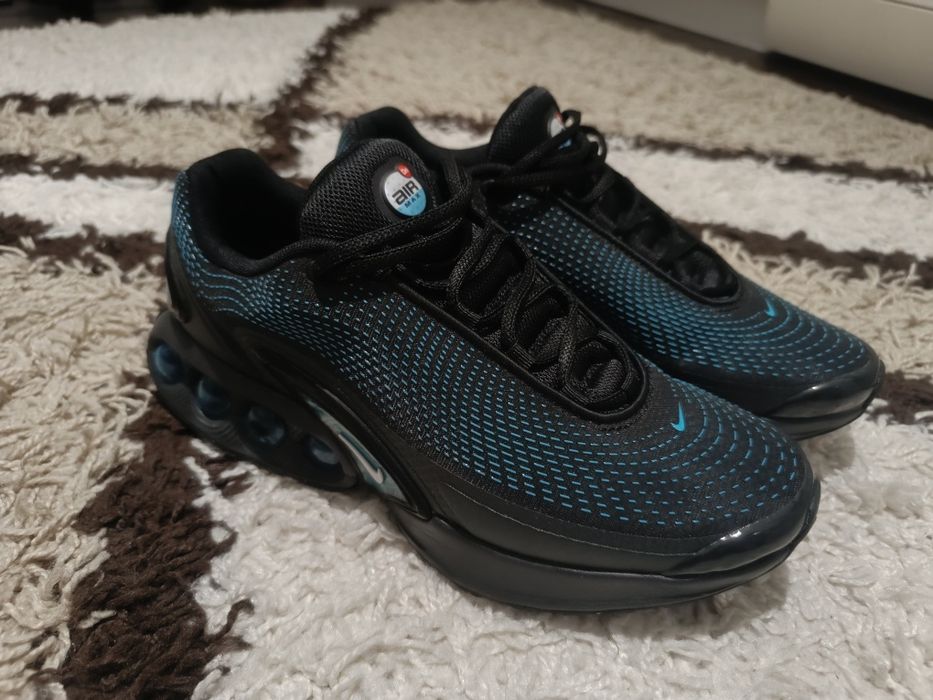 Оригинални мъжки маратонки NIKE Air Max DN ES  44 номер стелка 28 см.