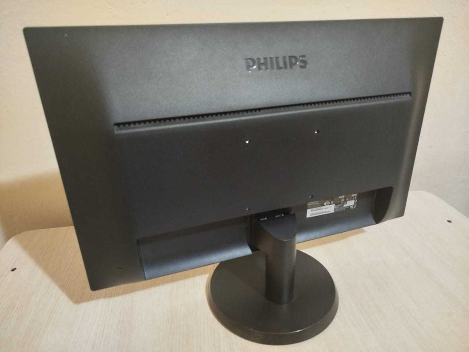 Монитор Philips 24