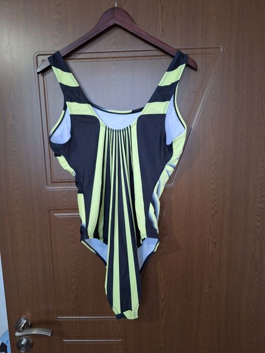 Дамски бански костюми