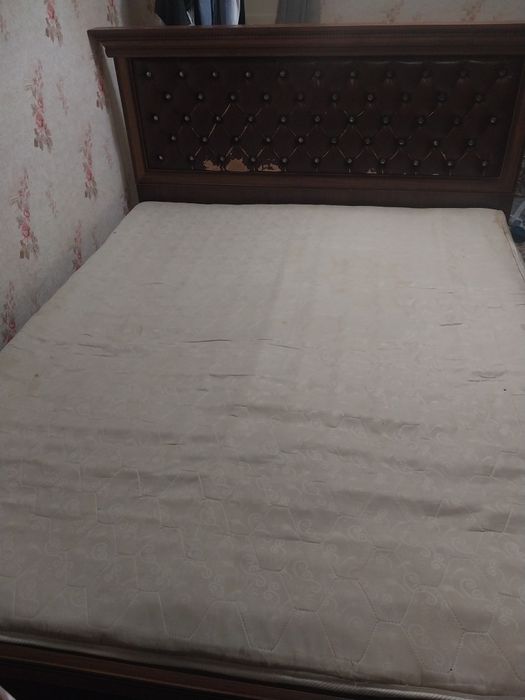 Спальни 1та тумбачка 2та нархини келишамиз