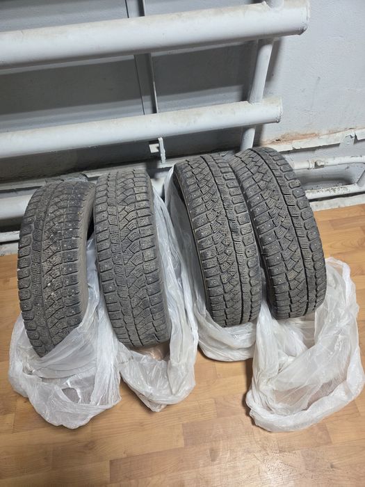 Продам зимнюю б/у резину.