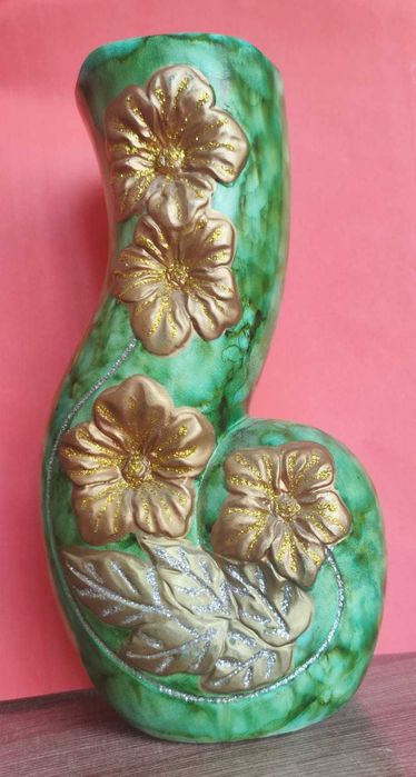 Срочно   Продам    вазу