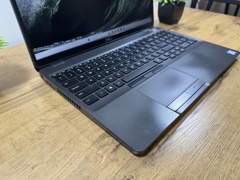 [СКИДКА] Ноутбук Dell Precision 3540 intel i5 /DDR4 16Gb / SSD 256Gb