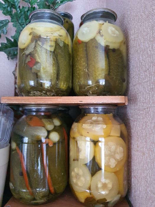 соленья домашние, варенье