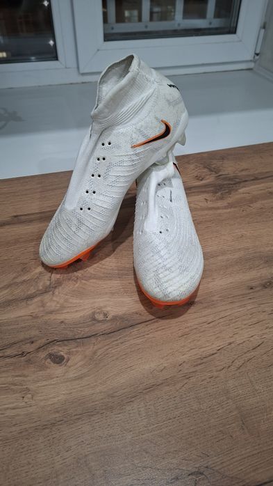 Бутсы Nike Luna phantom (белые)