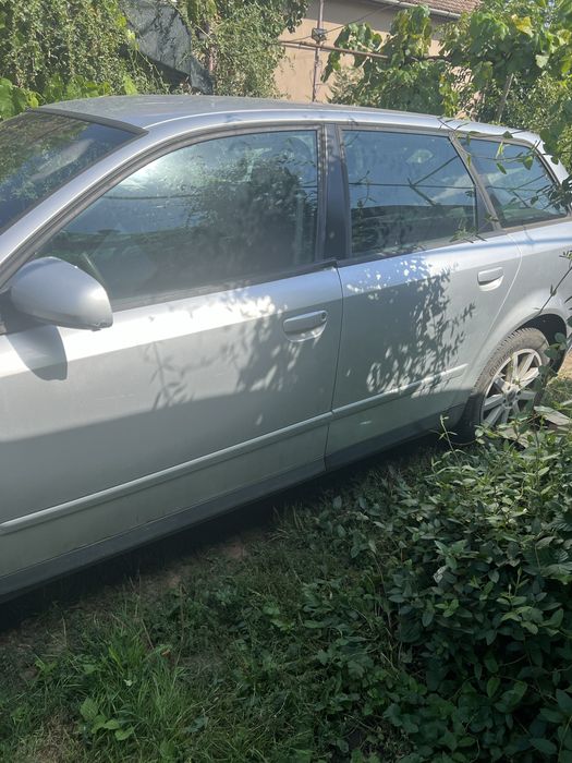 AUDI A4 0 — imagine 2