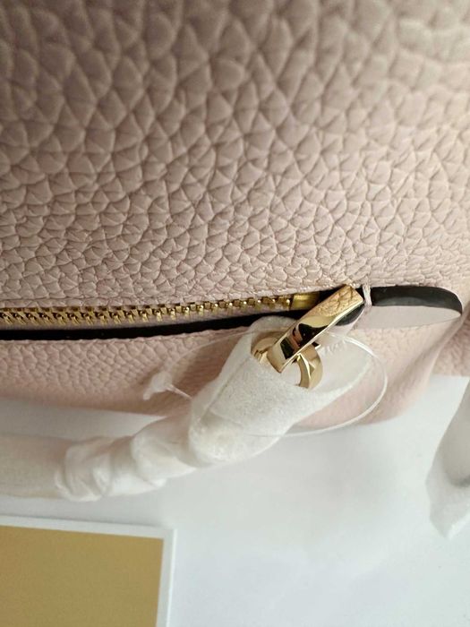 Michael Kors кожена раница - розова