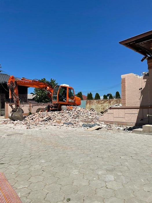 Inchiriere cilindru compactor