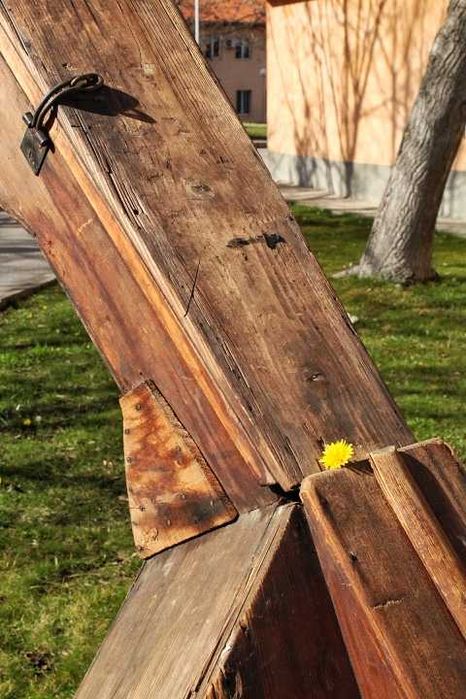 Дървен калъф за контрабас