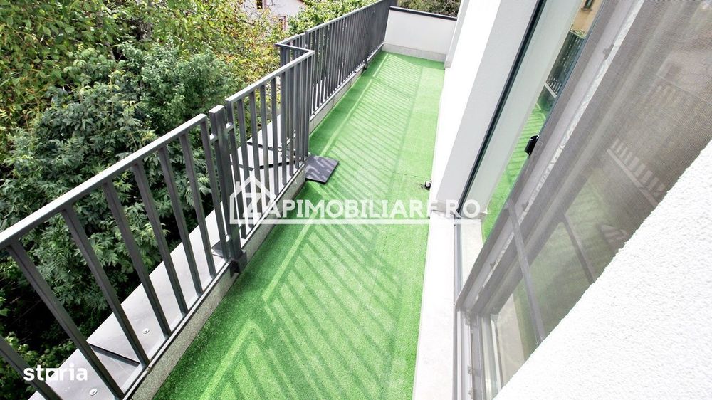 Apartament 3 camere,2 terase,2 băi,95mp,zona Centrală