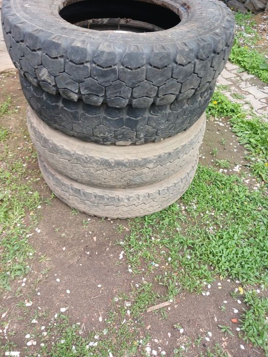 Продам шины 53,на сельхозтехнику