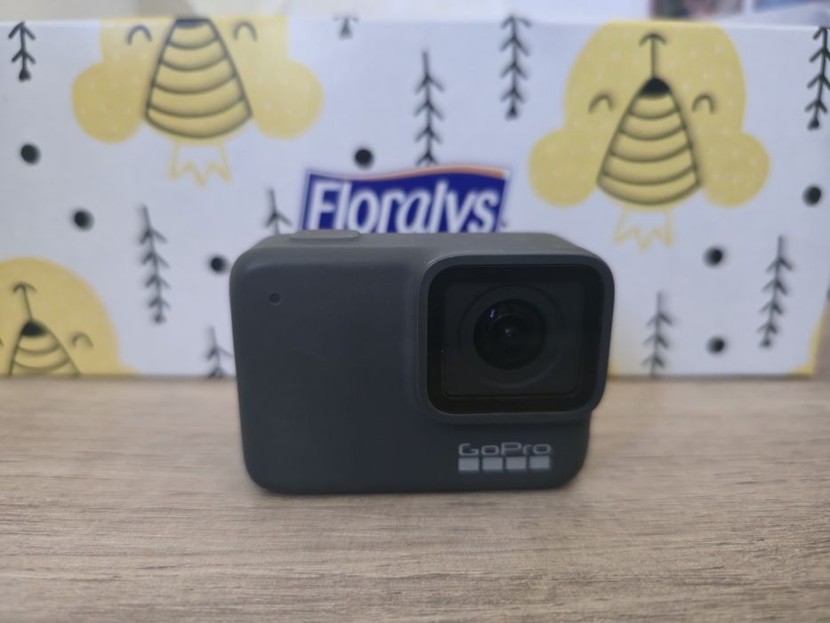 GoPro hero 7 silver-  sub 1 ora utilizat ( ca si nou)