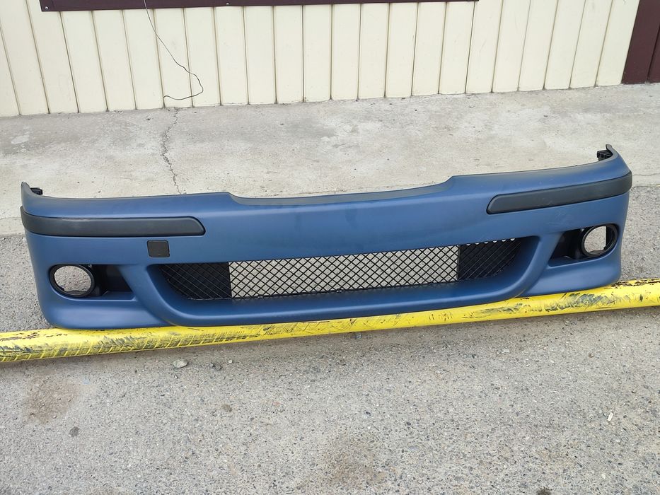 Бампер BMW E39 перед М тех