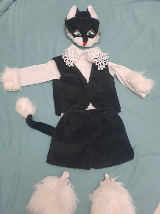 Продам новогодние костюмы