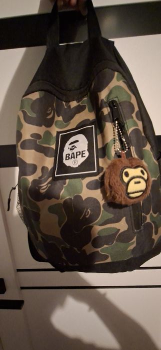 Продам рюкзак BAPE