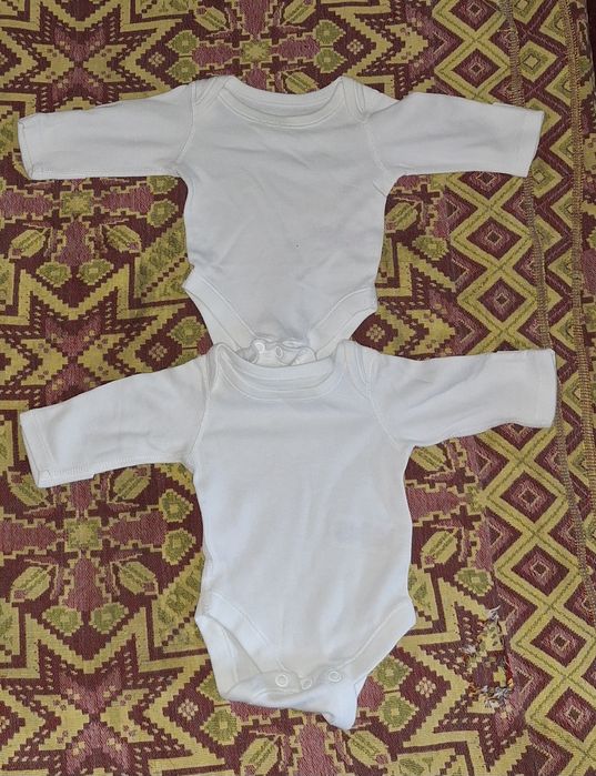 Здравейте продавам за вече малки дрешки размер 50-56 по 1 лв бр