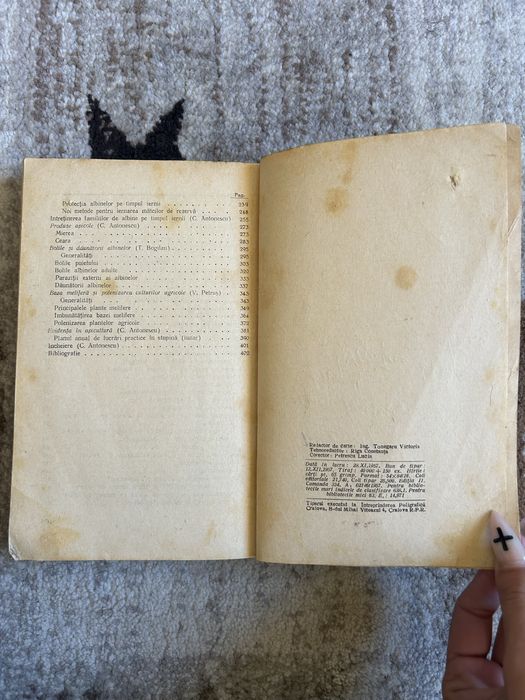 Carte veche Cartea stuparului - T. Bogdan, V. Petruș, C. Antonescu (1957)