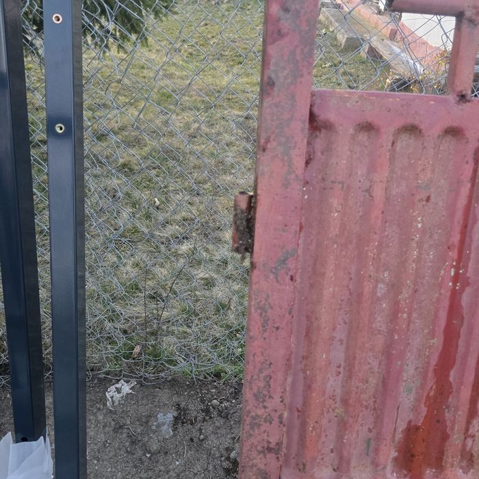 Портална врата 3м.+ 2 тръби по 3м.,6 панти